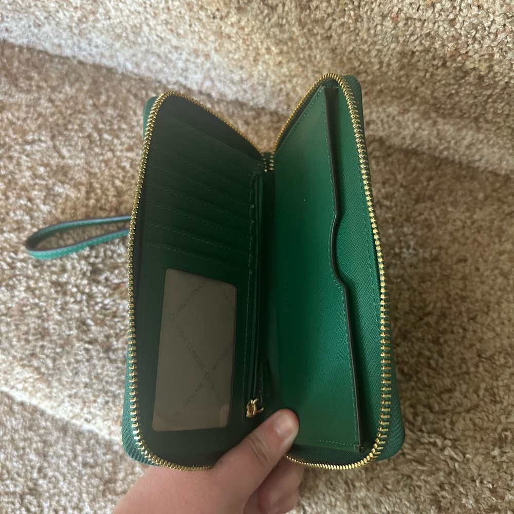 Michael Kors Green Tote and Wallet Set - Picture 7 of 7